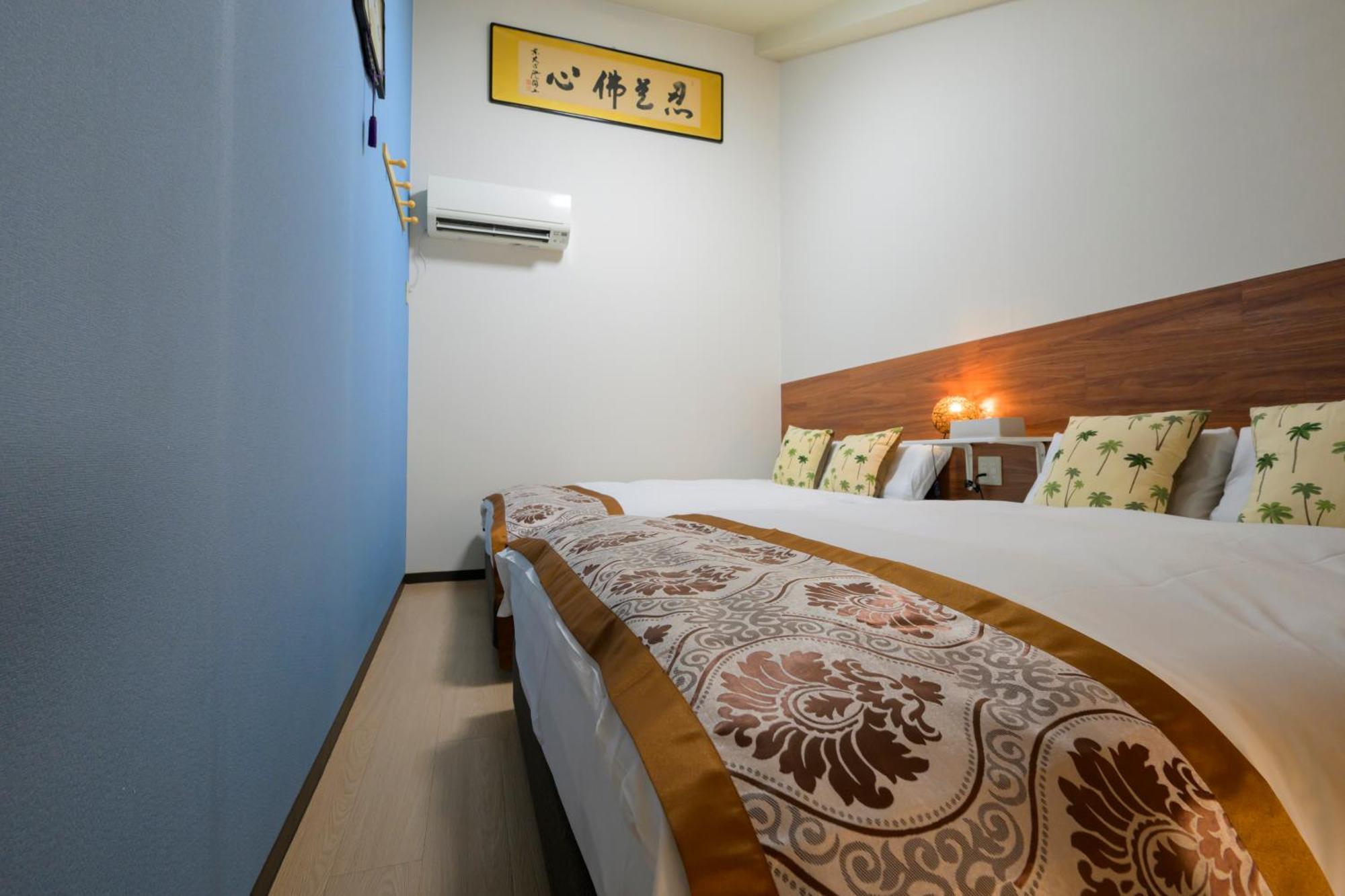 Hotel Aaron通天東 Osaka Bagian luar foto