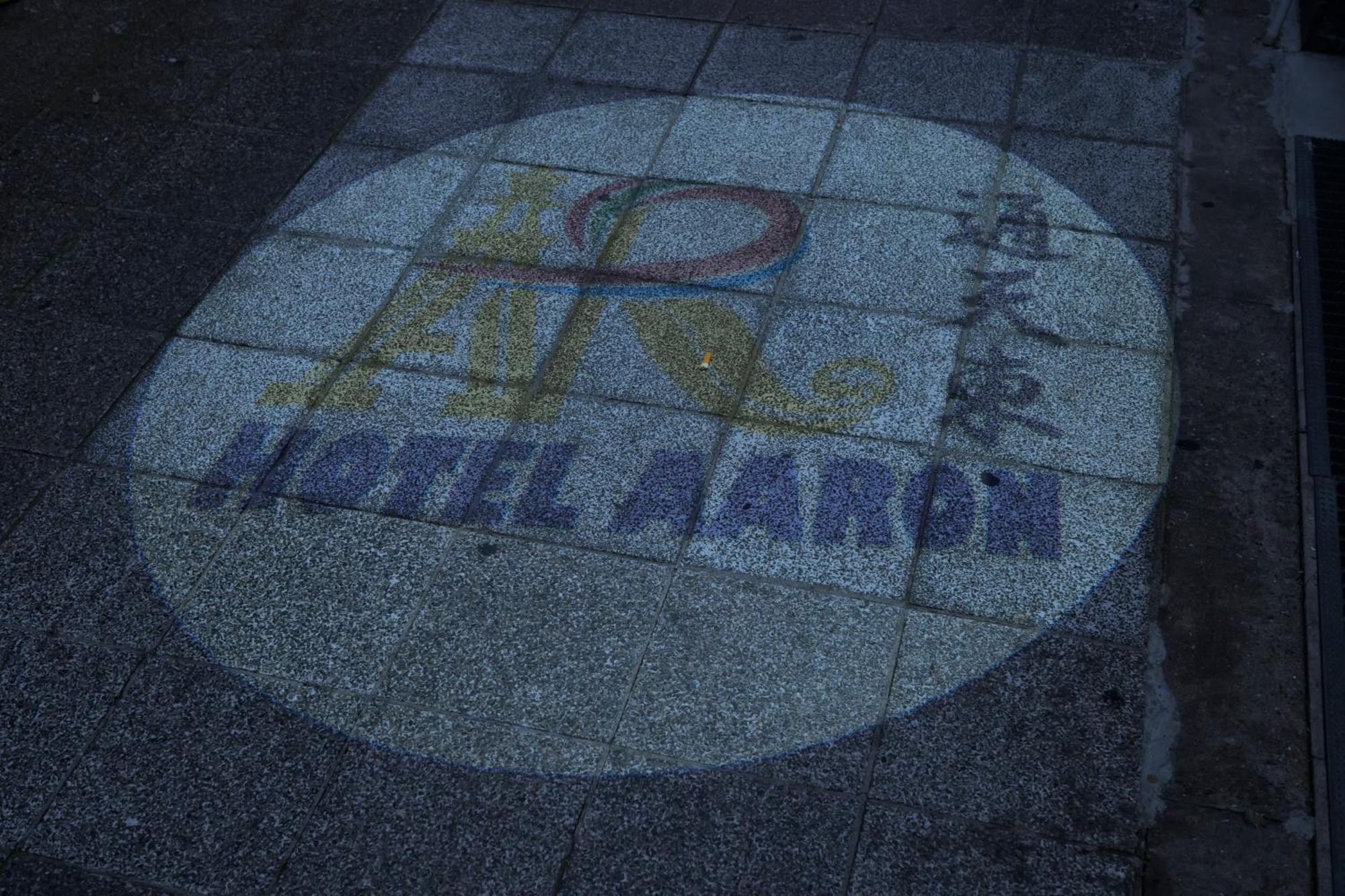 Hotel Aaron通天東 Osaka Bagian luar foto